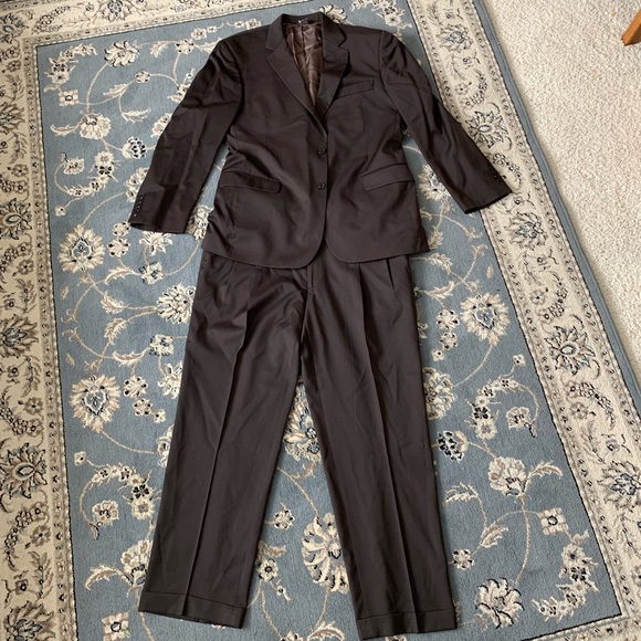 Jos A Banks Mens suit-brown - Picture 1 of 3